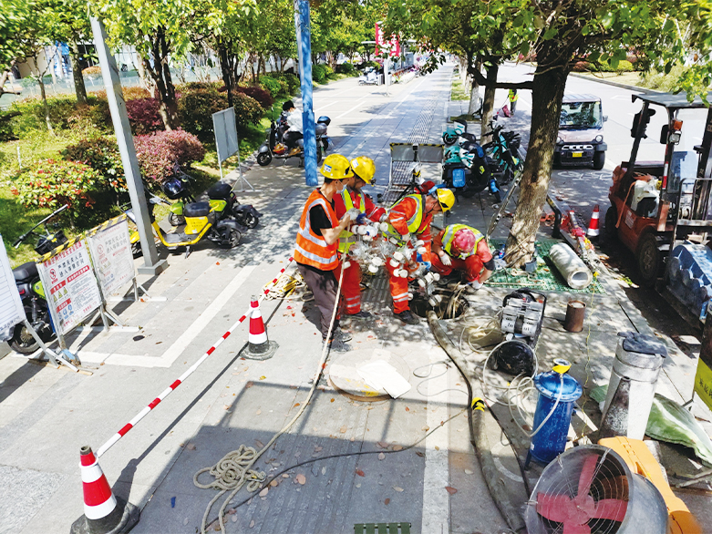 凤县UV-CIPP紫外光固化修复